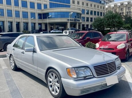 Mercedes S 300