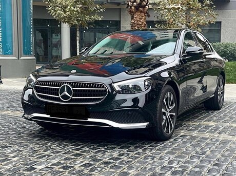 Mercedes E 300 e