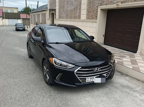 Hyundai Elantra