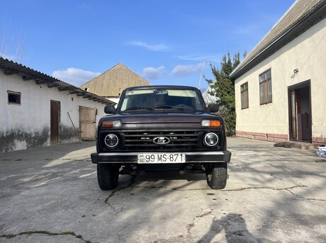 LADA (VAZ) Niva