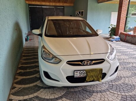 Hyundai Accent