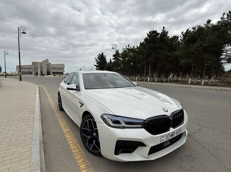 BMW 528
