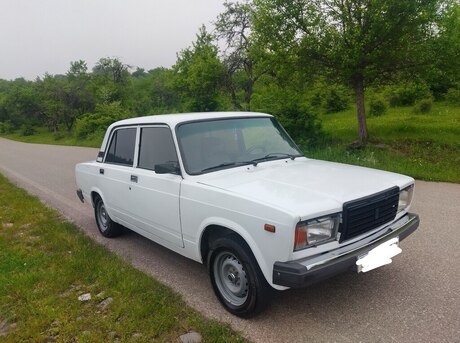 LADA (VAZ) 2107