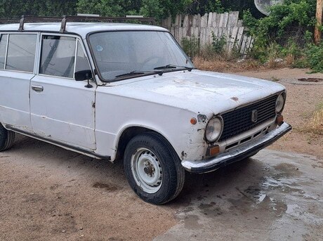 LADA (VAZ) 2102