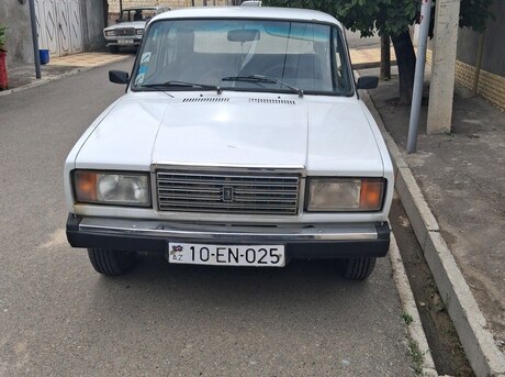 LADA (VAZ) 2107