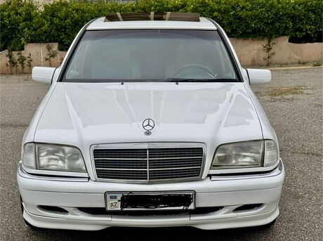 Mercedes C 230