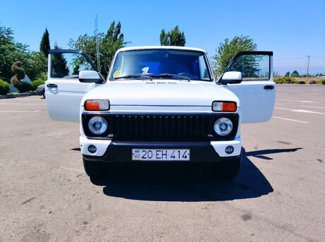 LADA (VAZ) Niva