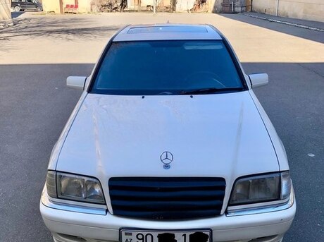 Mercedes C 180