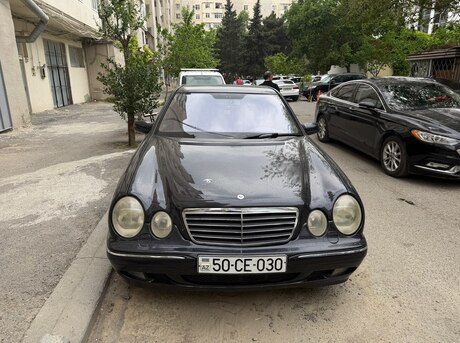 Mercedes E 270