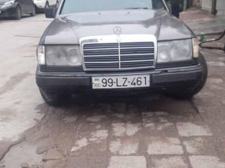 Mercedes E 300