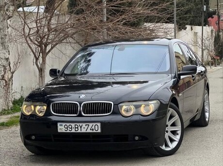 BMW 745