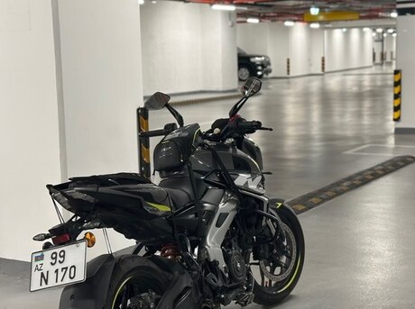 Bajaj Pulsar NS 400