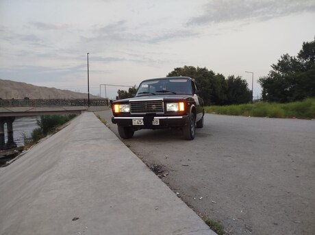 LADA (VAZ) 2107
