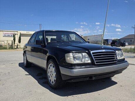 Mercedes E 220