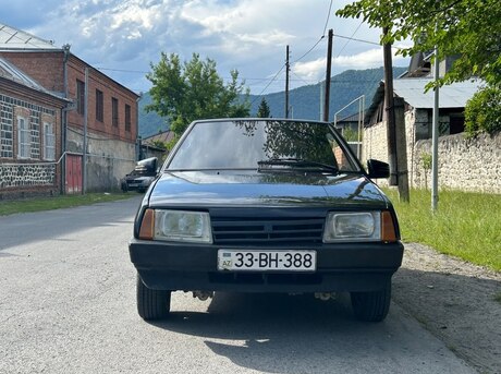 LADA (VAZ) 2108