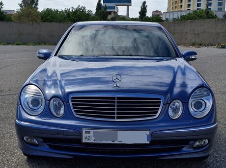 Mercedes E 220