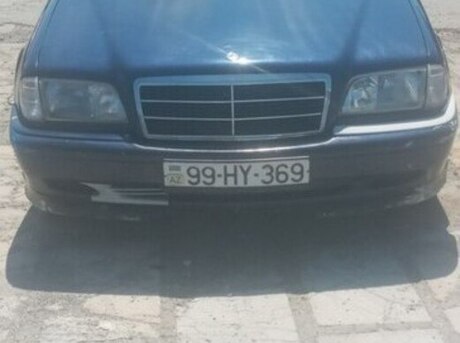 Mercedes C 180