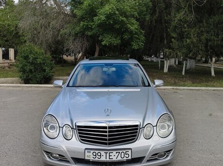 Mercedes E 220