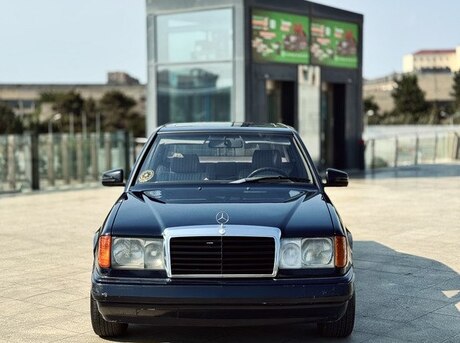 Mercedes 200 D