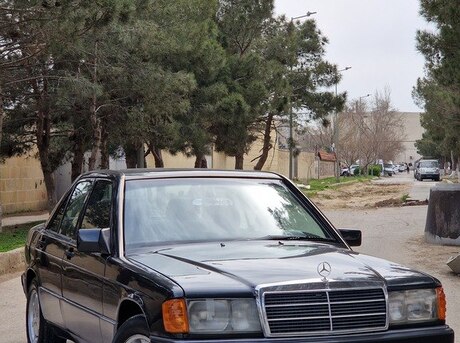 Mercedes 190