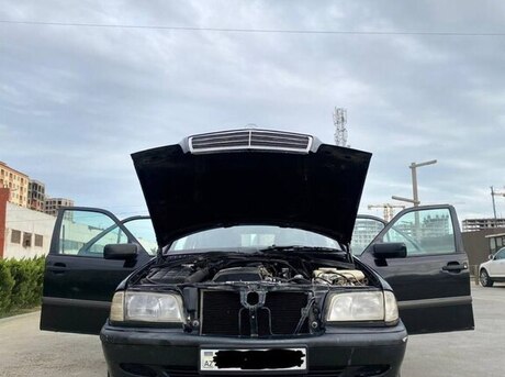 Mercedes C 180