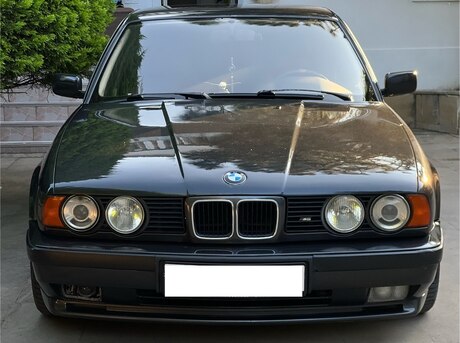 BMW 525