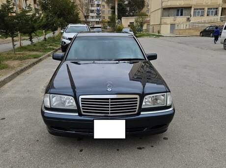 Mercedes C 230