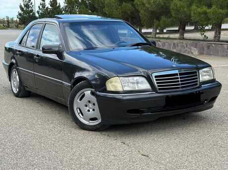 Mercedes C 180