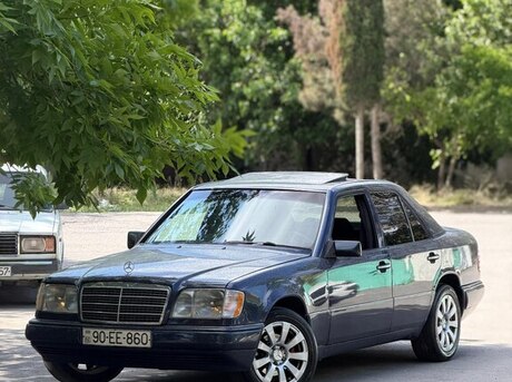 Mercedes 200 E