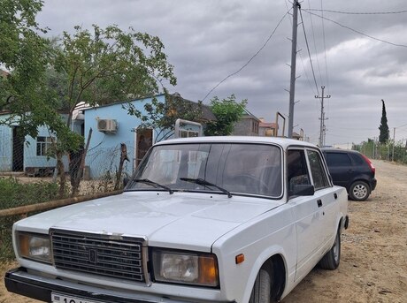 LADA (VAZ) 2107