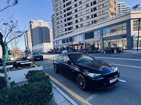 BMW 528