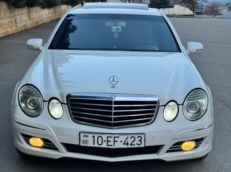 Mercedes E 220