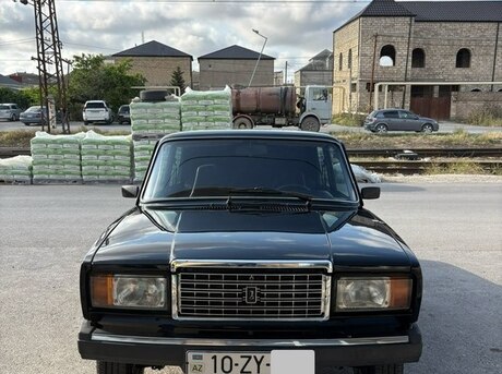 LADA (VAZ) 2107