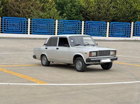 LADA (VAZ) 2107
