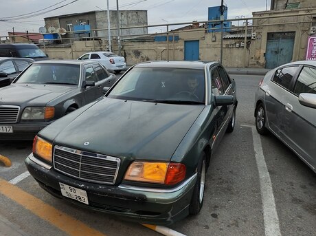 Mercedes C 220