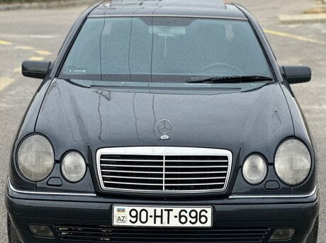Mercedes E 230