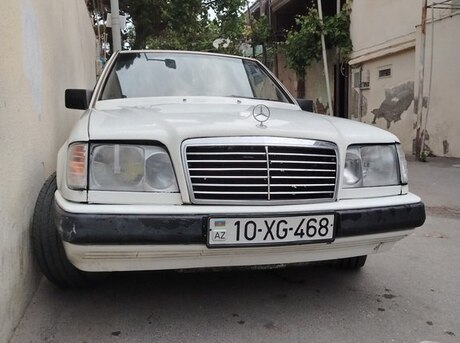 Mercedes 230 E