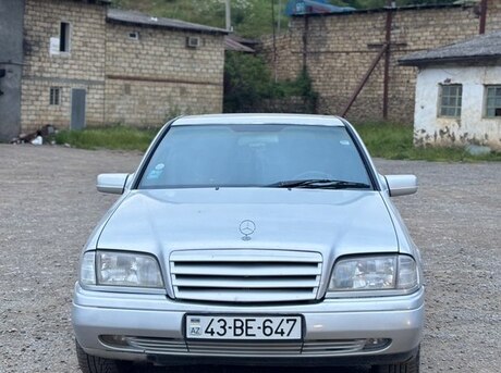 Mercedes C 220