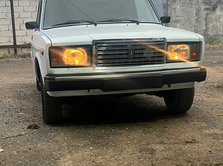 LADA (VAZ) 2107