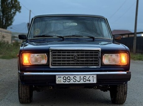 LADA (VAZ) 2107