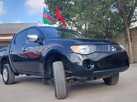 Mitsubishi L200