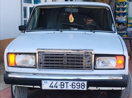 LADA (VAZ) 2107