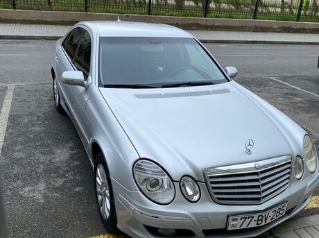 Mercedes E 220