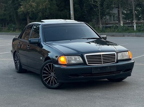 Mercedes C 180