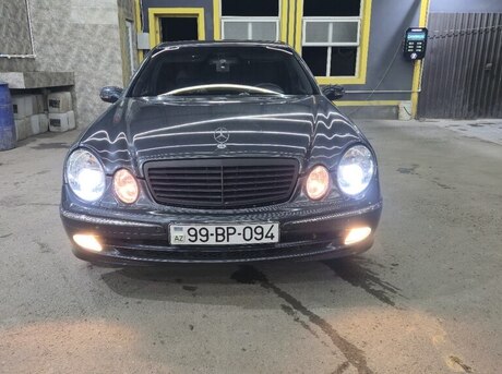 Mercedes E 220