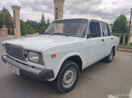 LADA (VAZ) 2107