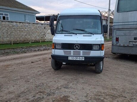 Mercedes 208 D