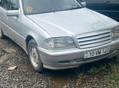 Mercedes C 180