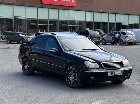 Mercedes C 240