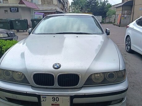 BMW 523